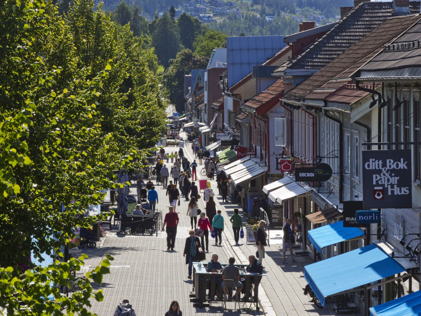 Ga_gata_lufta_aug_14_11Foto_Geir_Olsen_FjellNorge_Visit_Lillehammer_4cf58a84-90d8-402e-9ec1-8479d2600d27